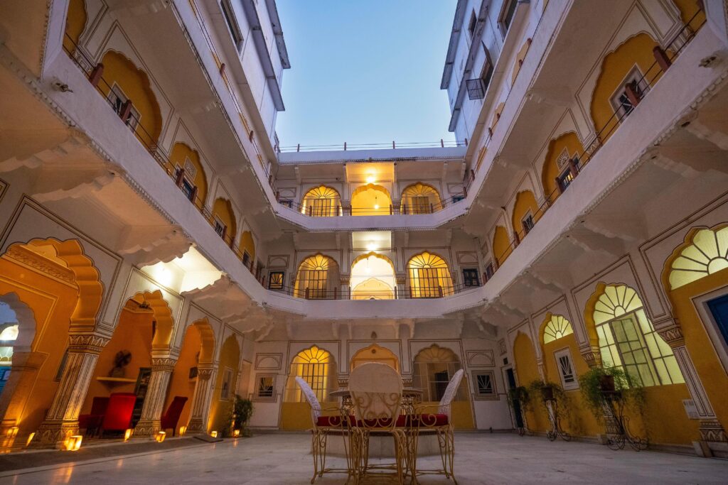 Hotel Diggi Palace