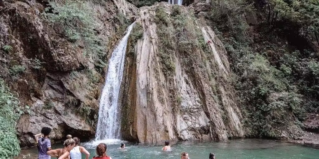 Neer Gaddu Waterfall